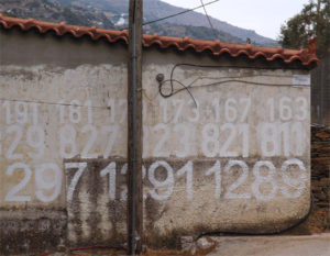 PROTOS 2015 1201-1301.ΕΠΙΤΟΠΟΥ / EPITOPOU. Parcours d’installations in-situ. Andros, Grèce, 2015
