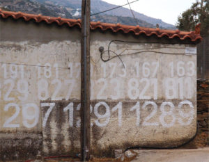 PROTOS 2015 1201-1301.ΕΠΙΤΟΠΟΥ / EPITOPOU. Parcours d’installations in-situ. Andros, Grèce, 2015
